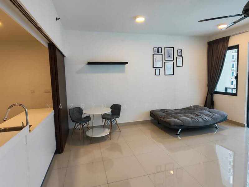 Kediaman Servis untuk Disewa di Trefoil @ Setia City - Nazrin Affendy - Living Room - PropertyGuru.com.my