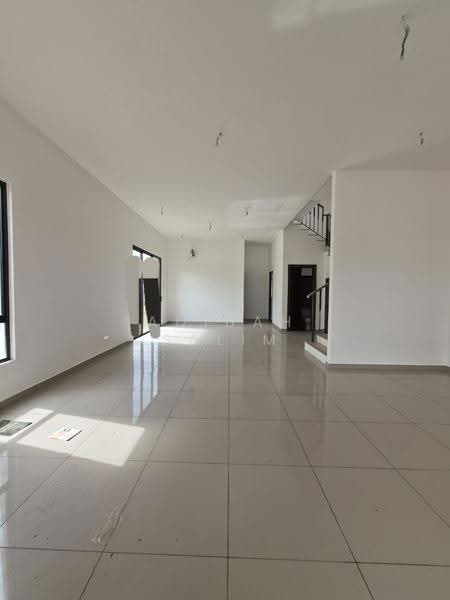 Rumah Teres 2-Tingkat untuk Dijual di Setia Safiro (Cyberjaya) - Adibah Salim - Living Room - PropertyGuru.com.my