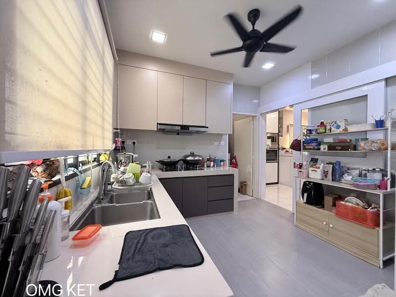 Terraced House for Sale in Bandar Putera 2 (Klang) - Elaine Tan - Kitchen - PropertyGuru.com.my