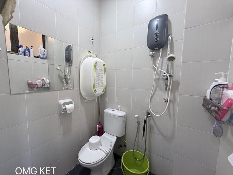 Terraced House for Sale in Bandar Putera 2 (Klang) - Elaine Tan - Bathroom - PropertyGuru.com.my