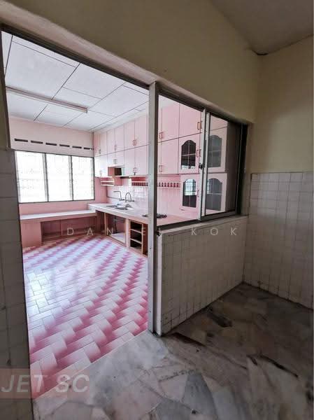 2-storey Terraced House for Sale in Kawasan 2, Taman Sri Andalas (Klang) - Daniel Kok - Kitchen - PropertyGuru.com.my