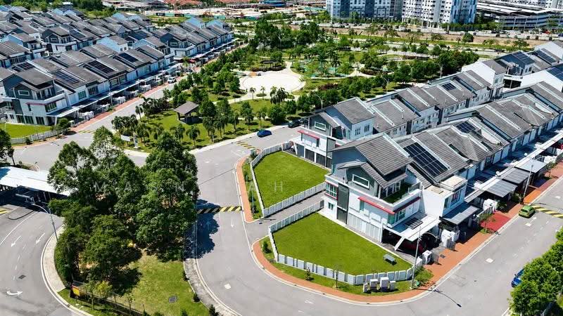 3-storey Terraced House for Sale in Cyberjaya (Selangor) - Masnizah Arifin - Exterior - PropertyGuru.com.my