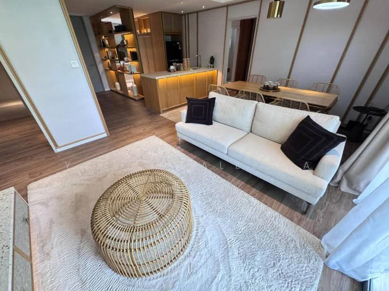 Kondominium untuk Dijual di Lakefront Residence - Yantie Qaleesya - Living Room - PropertyGuru.com.my
