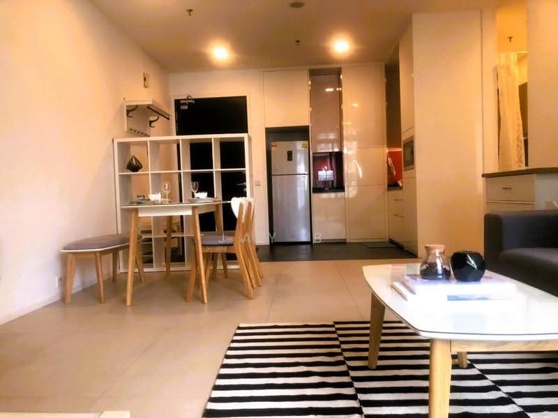 Kediaman Servis untuk Disewa di Arcoris SOHO - Jay B - Living Room - PropertyGuru.com.my