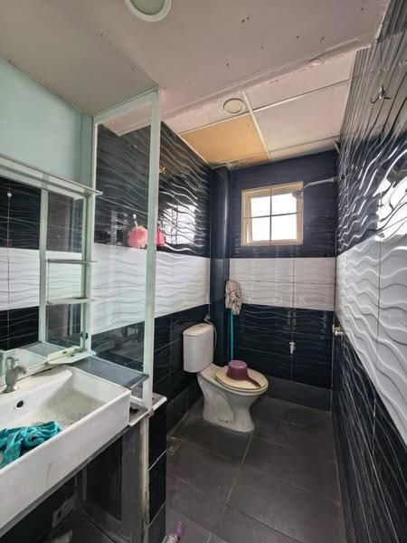 2-storey Terraced House for Sale in Taman Sentosa (Klang) - Daniel Kok - Bathroom - PropertyGuru.com.my