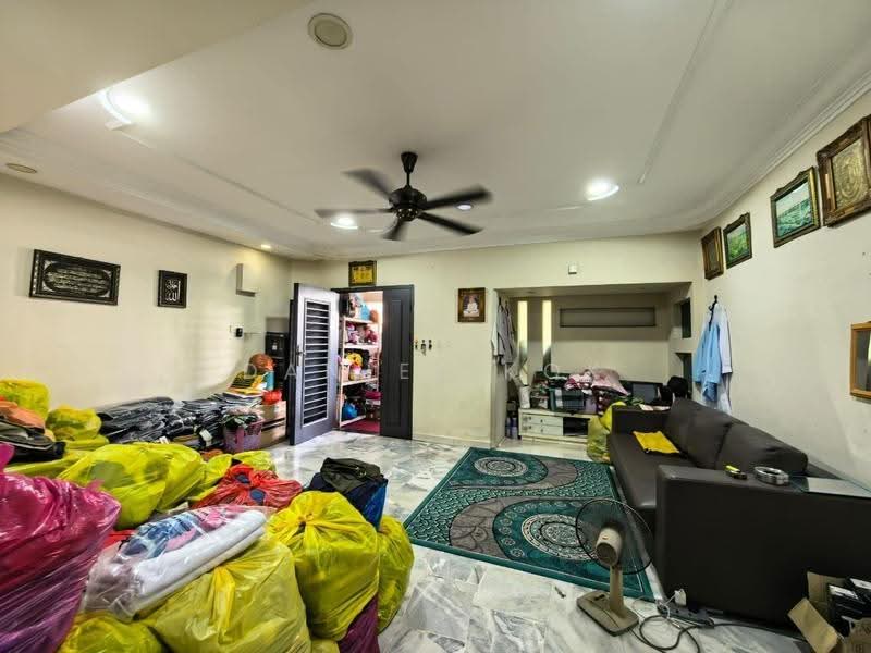 2-storey Terraced House for Sale in Taman Sentosa (Klang) - Daniel Kok - Living Room - PropertyGuru.com.my