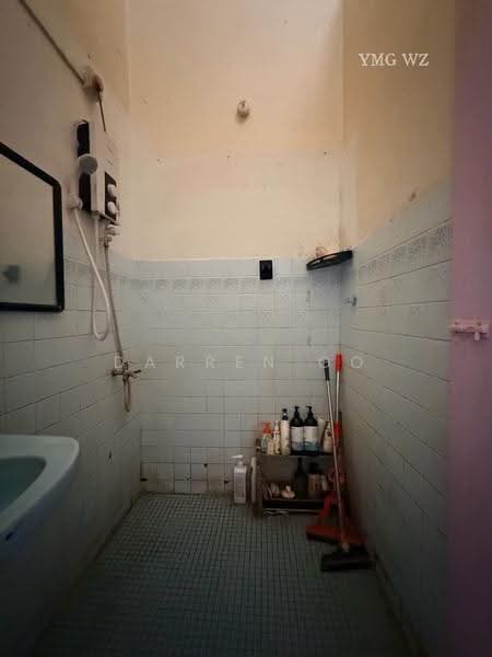 Rumah Teres 1-Tingkat untuk Dijual di Taman Klang Utama (Kapar) - Darren Go - Bathroom - PropertyGuru.com.my