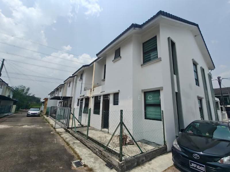 2-storey Terraced House for Sale in Bandar Tiram (Ulu Tiram) - Vivien Keck - Exterior - PropertyGuru.com.my