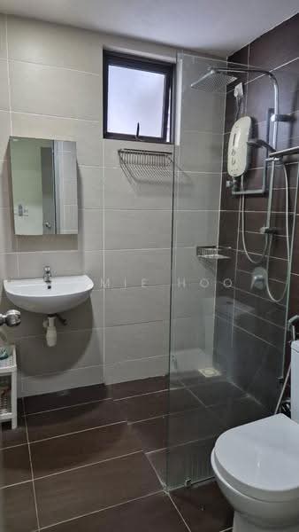 Condominium for Sale at Green Park Residence - Camie Hoo - Bathroom - PropertyGuru.com.my