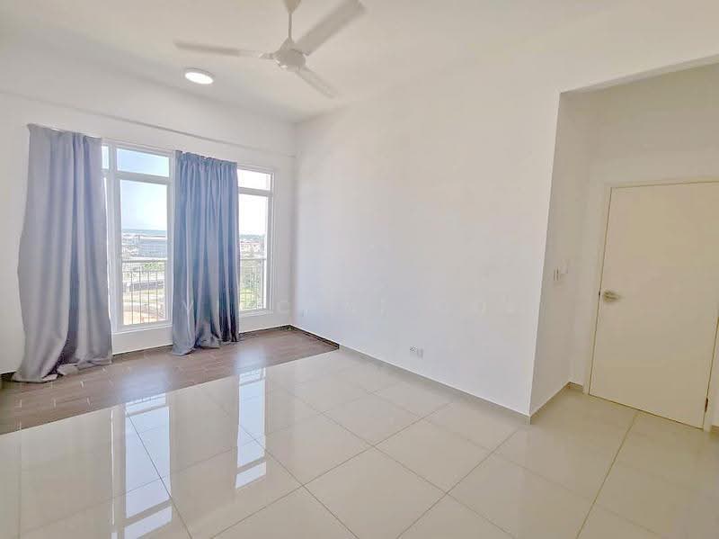 Kondominium untuk Dijual di SummerSkye Residences - Vincent Ooi - Living Room - PropertyGuru.com.my