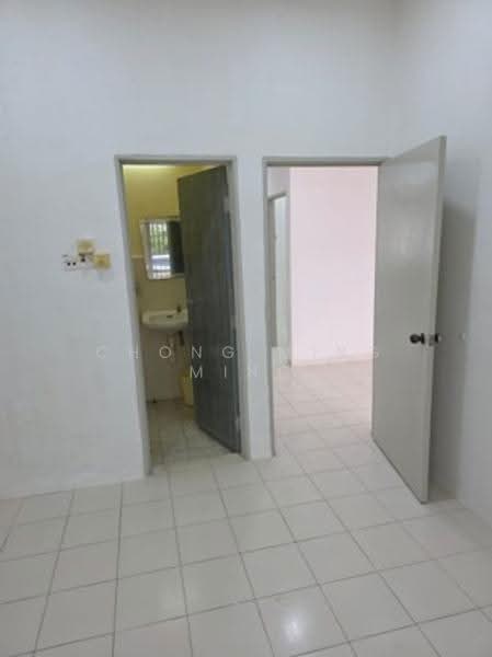 1-storey Terraced House for Sale in Taman Mutiara Galla (Seremban) - Chong Ming Ming - Bathroom - PropertyGuru.com.my