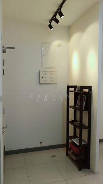 Kediaman Servis untuk Dijual di South View - Darren Khoo - Entrance - PropertyGuru.com.my