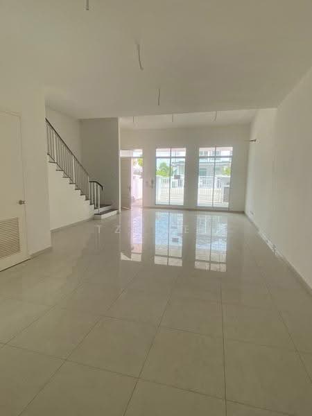 Rumah Teres 2-Tingkat untuk Dijual di Eco Majestic (Semenyih) - TZE YEE - Living Room - PropertyGuru.com.my