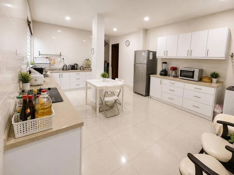 Semi-Detached House for Sale in Taman Saujana Suria (Kajang) - Masnizah Arifin - Kitchen - PropertyGuru.com.my
