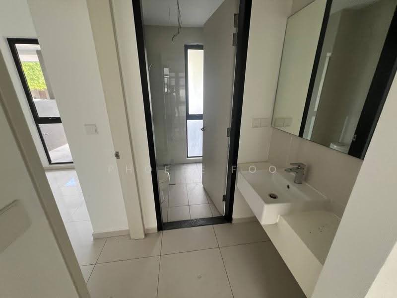 Rumah Kluster untuk Dijual di Iskandar Puteri (Nusajaya) (Johor) - Phoebe Foo - Bathroom - PropertyGuru.com.my