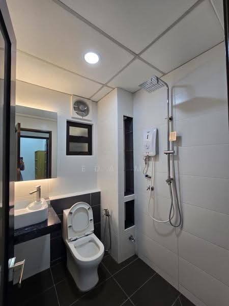 Condominium for Rent at pelangi condominium - Eda M - Bathroom - PropertyGuru.com.my
