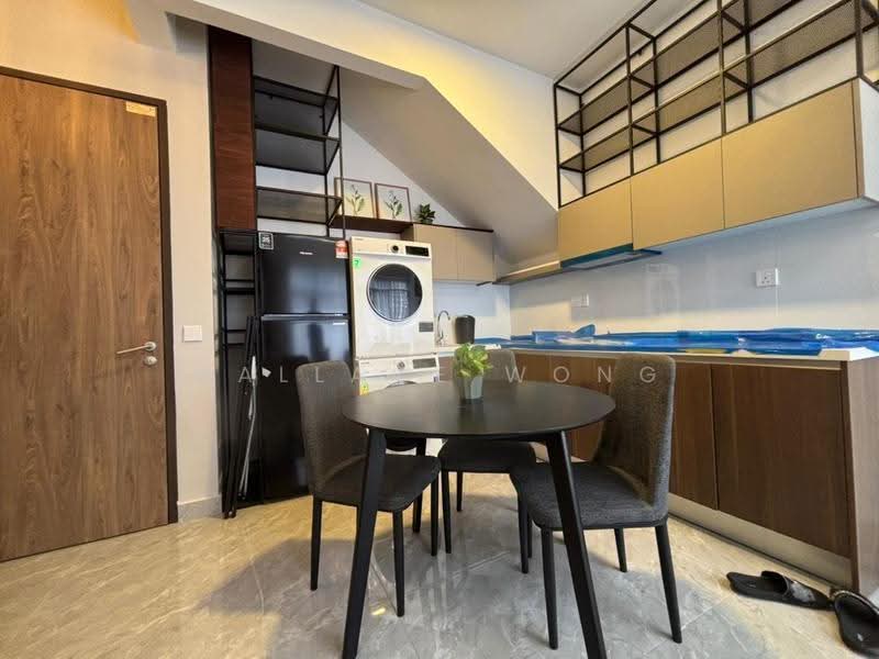 Kediaman Servis untuk Disewa di Altris Residences @ The Quartz WM - Wallace Wong - Kitchen - PropertyGuru.com.my
