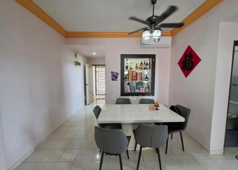 Pangsapuri untuk Dijual di Villa Bestari Apartment - Zoey Lee - Dining Room - PropertyGuru.com.my
