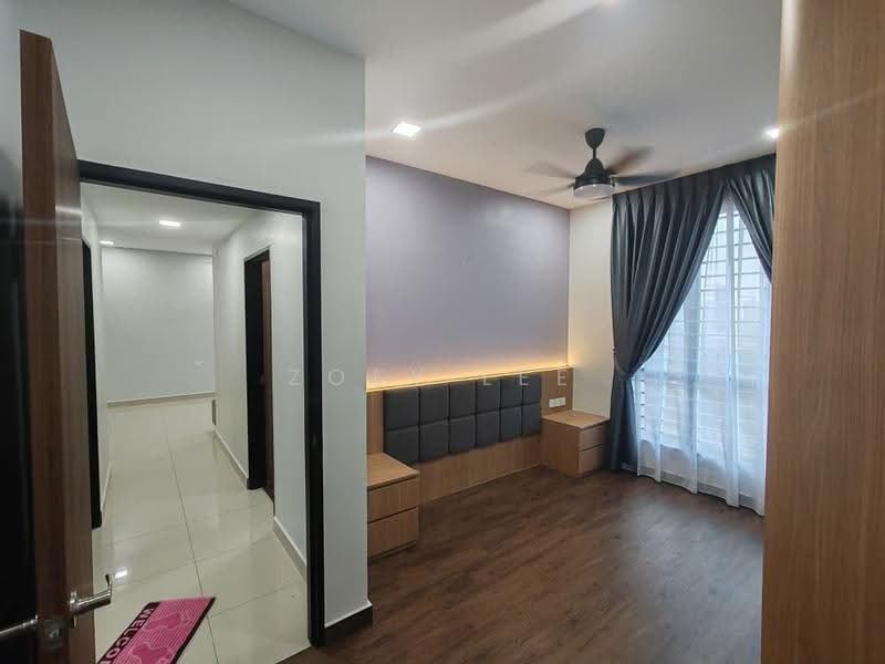 Kediaman Servis untuk Dijual di Veranda Residence - Zoey Lee - Bedroom - PropertyGuru.com.my