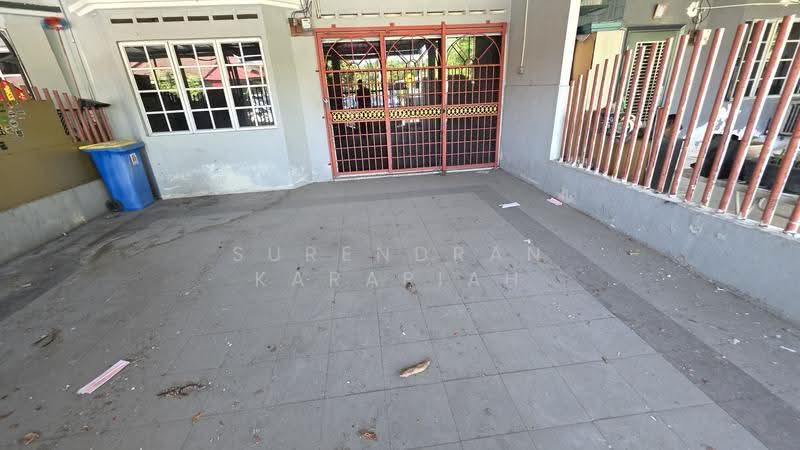 1-storey Terraced House for Sale in Taman Telok (Telok Panglima Garang) - Surendran Karapiah - Exterior - PropertyGuru.com.my