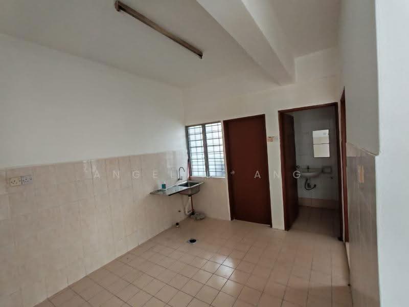 Rumah Teres 2-Tingkat untuk Disewa di Shah Alam (Selangor) - ANGELINE ANG - Kitchen - PropertyGuru.com.my