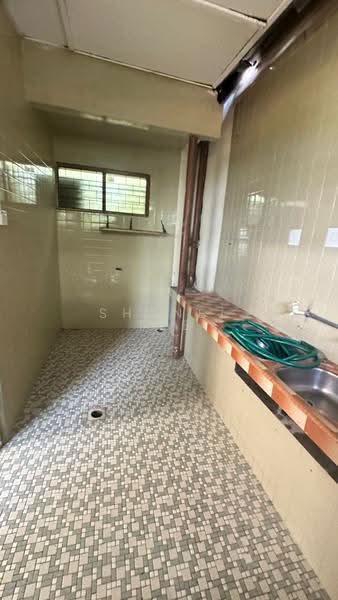 Rumah Teres 1.5-Tingkat untuk Dijual di Taman Lian Seng (Kluang) - Shanel Tee - Kitchen - PropertyGuru.com.my