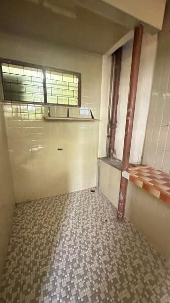 Rumah Teres 1.5-Tingkat untuk Dijual di Taman Lian Seng (Kluang) - Shanel Tee - Bathroom - PropertyGuru.com.my
