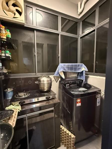 Condominium for Sale at Legend Heights - Torey Wong - Kitchen - PropertyGuru.com.my
