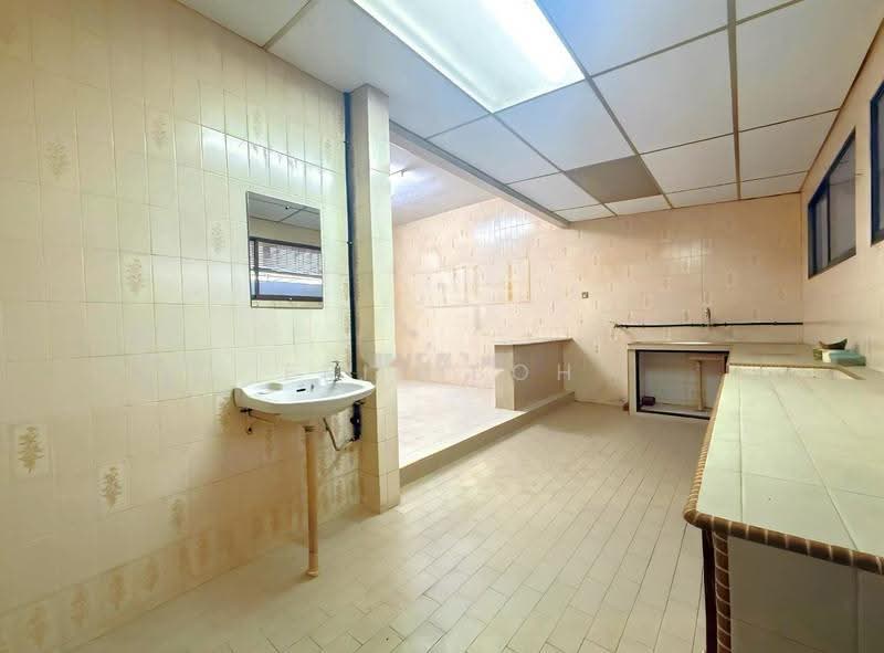 Semi-Detached House for Sale in Island Glades (Jelutong) - Eric Boh - Interior - PropertyGuru.com.my