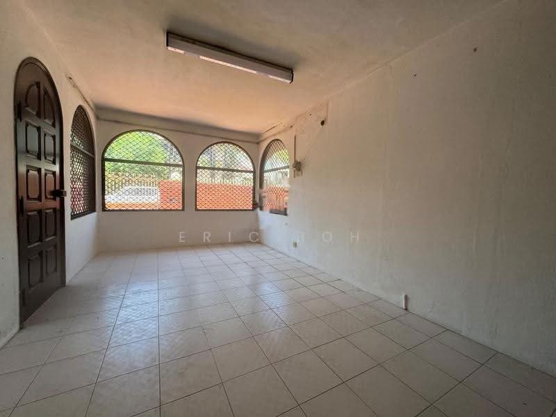 Semi-Detached House for Sale in Island Glades (Jelutong) - Eric Boh - Interior - PropertyGuru.com.my