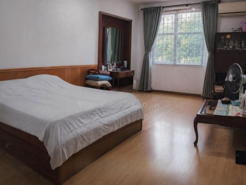 Semi-Detached House for Sale in Island Glades (Jelutong) - Eric Boh - Bedroom - PropertyGuru.com.my