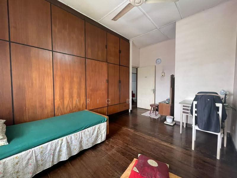 Semi-Detached House for Sale in Island Glades (Jelutong) - Eric Boh - Bedroom - PropertyGuru.com.my