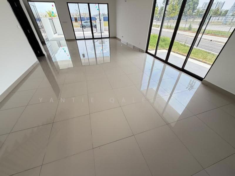 Rumah Teres 2-Tingkat untuk Dijual di Cyberjaya (Selangor) - Yantie Qaleesya - Living Room - PropertyGuru.com.my