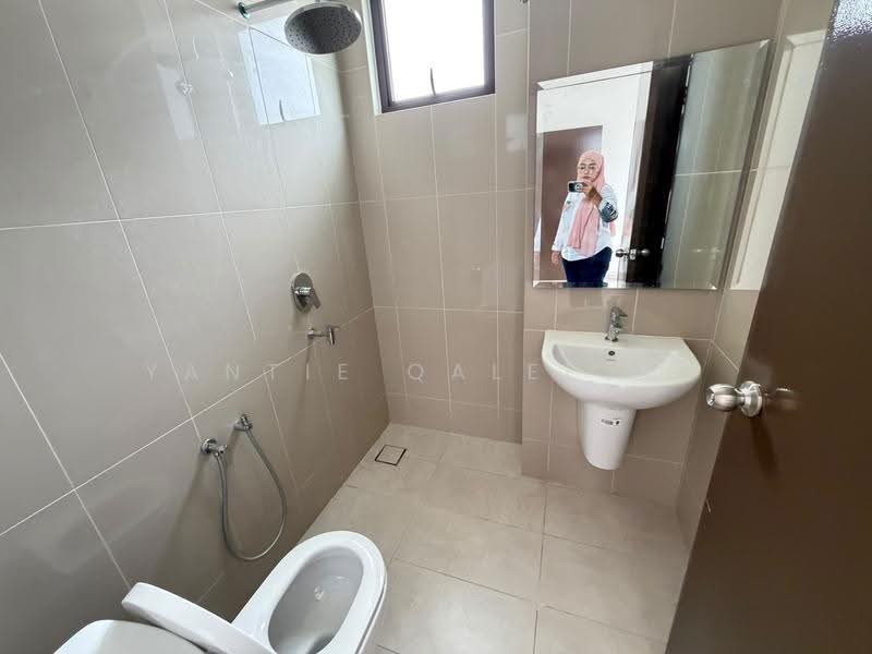 Rumah Teres 2-Tingkat untuk Dijual di Cyberjaya (Selangor) - Yantie Qaleesya - Bathroom - PropertyGuru.com.my