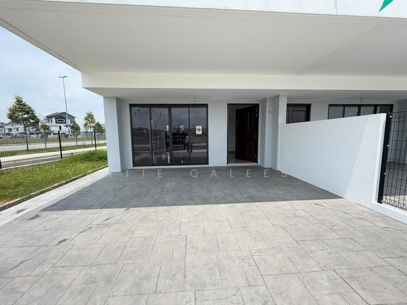Rumah Teres 2-Tingkat untuk Dijual di Cyberjaya (Selangor) - Yantie Qaleesya - Exterior - PropertyGuru.com.my