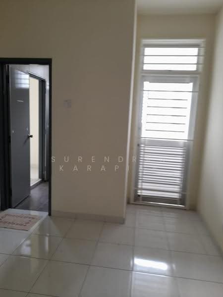 2-storey Terraced House for Sale in Seksyen 33 (Shah Alam) - Surendran Karapiah - Interior - PropertyGuru.com.my