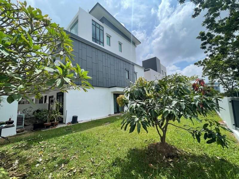 3-storey Terraced House for Sale in Setia Utama (Setia Alam) - Ashraff Daniel - Exterior - PropertyGuru.com.my