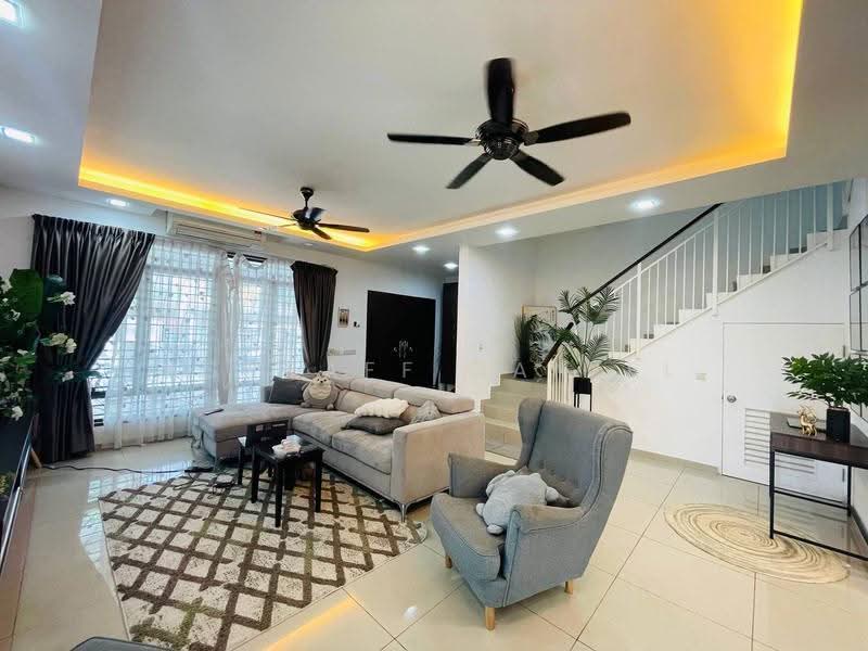3-storey Terraced House for Sale in Setia Utama (Setia Alam) - Ashraff Daniel - Living Room - PropertyGuru.com.my