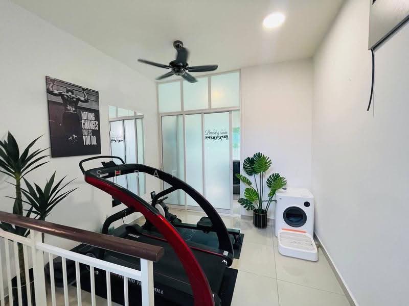 3-storey Terraced House for Sale in Setia Utama (Setia Alam) - Ashraff Daniel - Gym - PropertyGuru.com.my