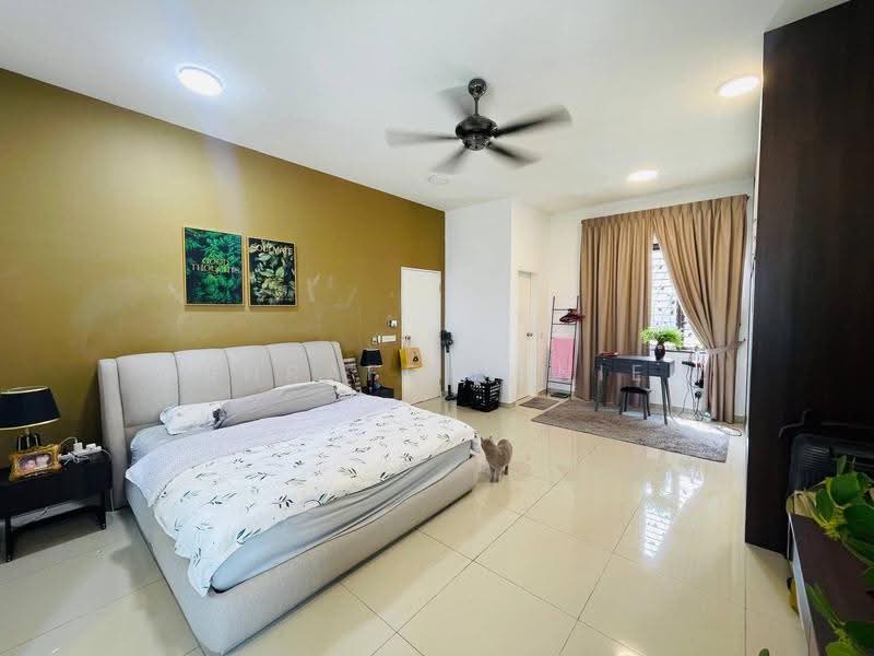 3-storey Terraced House for Sale in Setia Utama (Setia Alam) - Ashraff Daniel - Bedroom - PropertyGuru.com.my
