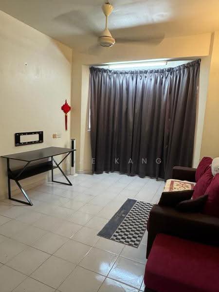 Pangsapuri untuk Disewa di Kingfisher Series - Kaze Kang - Living Room - PropertyGuru.com.my