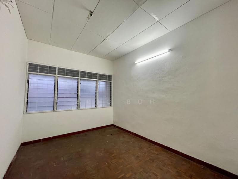 Semi-Detached House for Sale in Island Glades (Jelutong) - Eric Boh - Interior - PropertyGuru.com.my