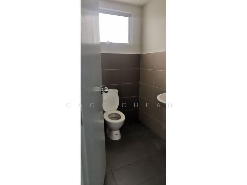 Kedai untuk Disewa di Iskandar Puteri (Nusajaya) (Johor) - Cace Cheah - Bathroom - PropertyGuru.com.my