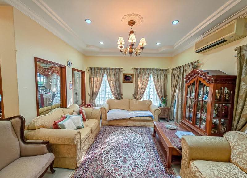 Rumah Berkembar untuk Dijual di Ampang Jaya (Ampang) - Ashraff Daniel - Living Room - PropertyGuru.com.my