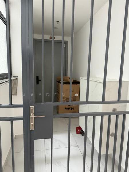 Kediaman Servis untuk Disewa di Sinaran @ Utropolis - Jayden Yeap - Entrance - PropertyGuru.com.my