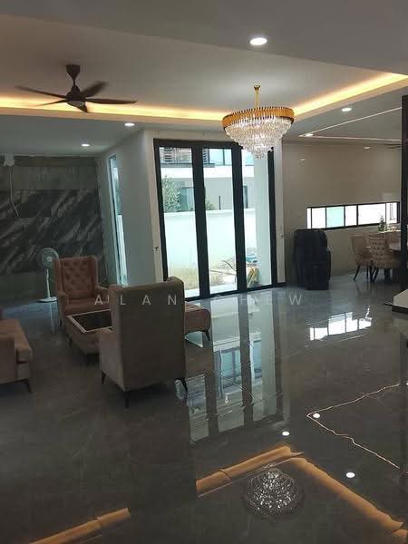 Rumah Berkembar untuk Dijual di Setia Tropika (Johor Bahru) - Alan Chew - Living Room - PropertyGuru.com.my