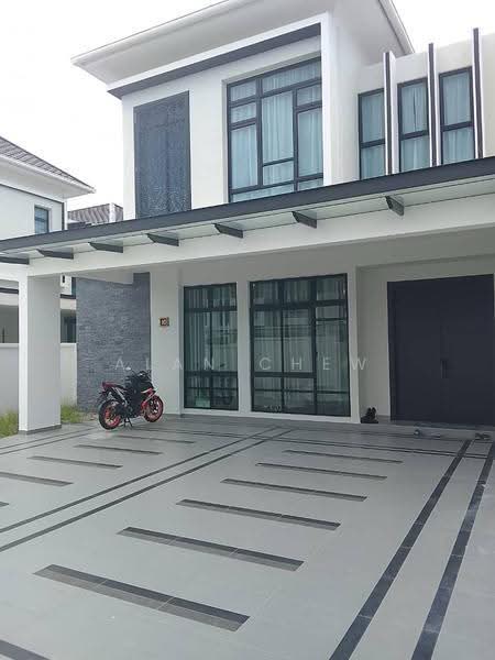 Rumah Berkembar untuk Dijual di Setia Tropika (Johor Bahru) - Alan Chew - Exterior - PropertyGuru.com.my
