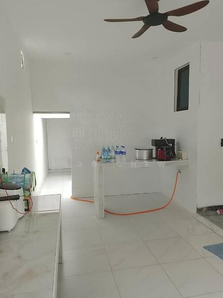 Rumah Berkembar untuk Dijual di Setia Tropika (Johor Bahru) - Alan Chew - Kitchen - PropertyGuru.com.my