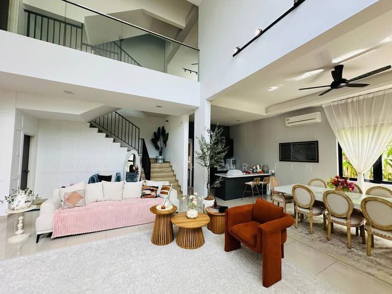 Semi-Detached House for Sale in Taman Villa Perdana (Kajang) - Masnizah Arifin - Living Room - PropertyGuru.com.my