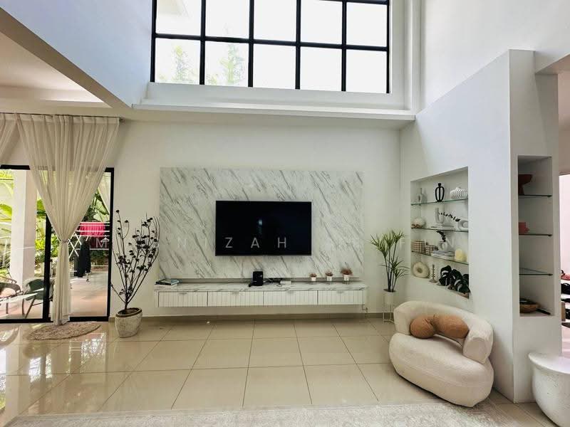 Semi-Detached House for Sale in Taman Villa Perdana (Kajang) - Masnizah Arifin - Living Room - PropertyGuru.com.my
